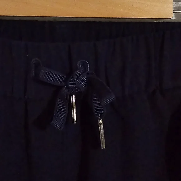 Lululemon On the Fly Jogger Navy size 6 - Picture 6 of 9